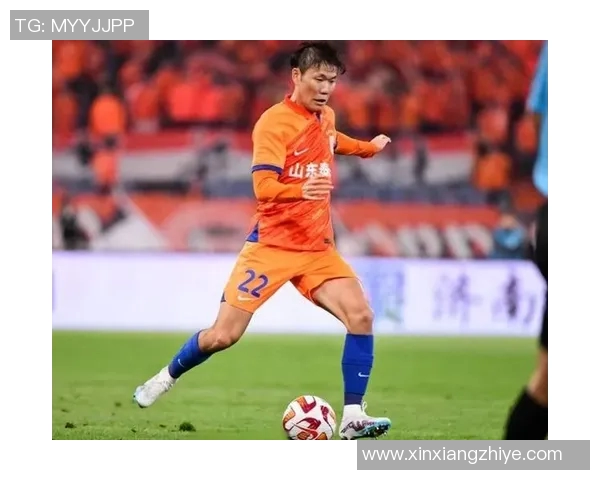 重庆引进足球明星名单揭晓新赛季球队实力大增引发球迷热议